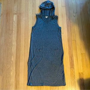 Ketz-ke - Hooded, Sleeveless Mid-length Grey Dress